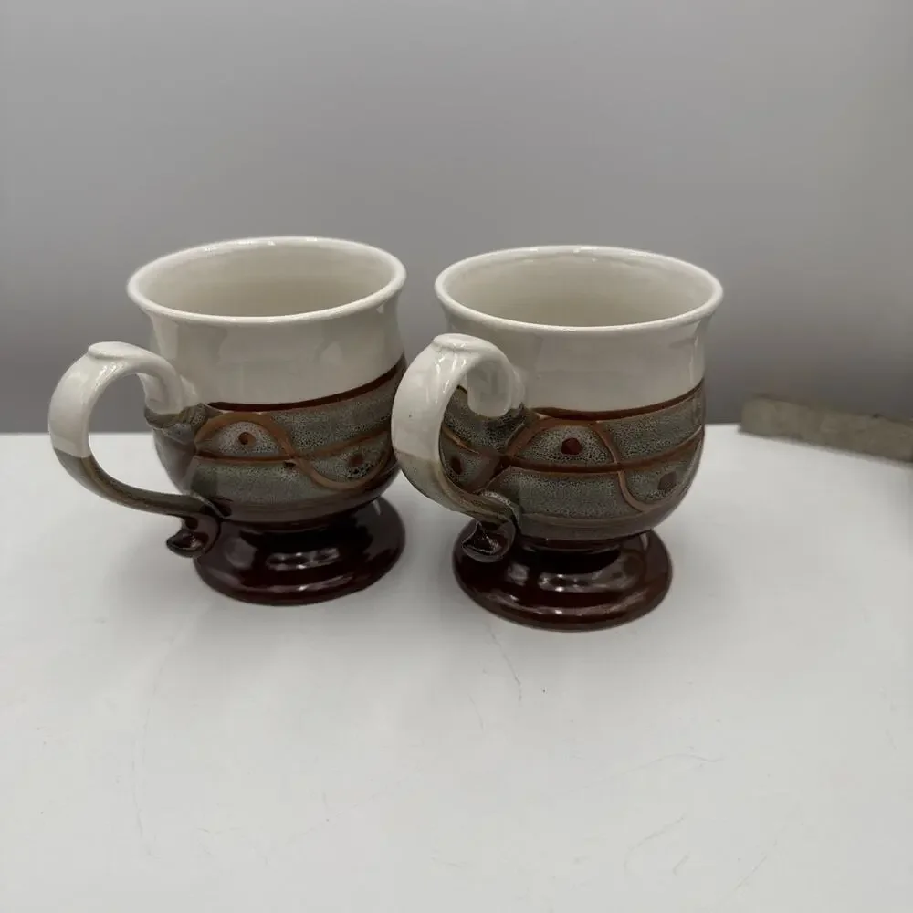 2 Vtg Stoneware Pottery Glaze Footed Brown & Greenish Gray Studio Clay Mugs Read